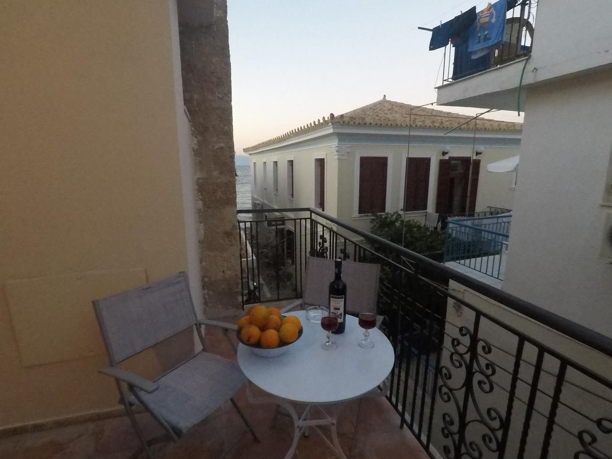 Xenias Rooms Apartments Koroni  Exterior photo